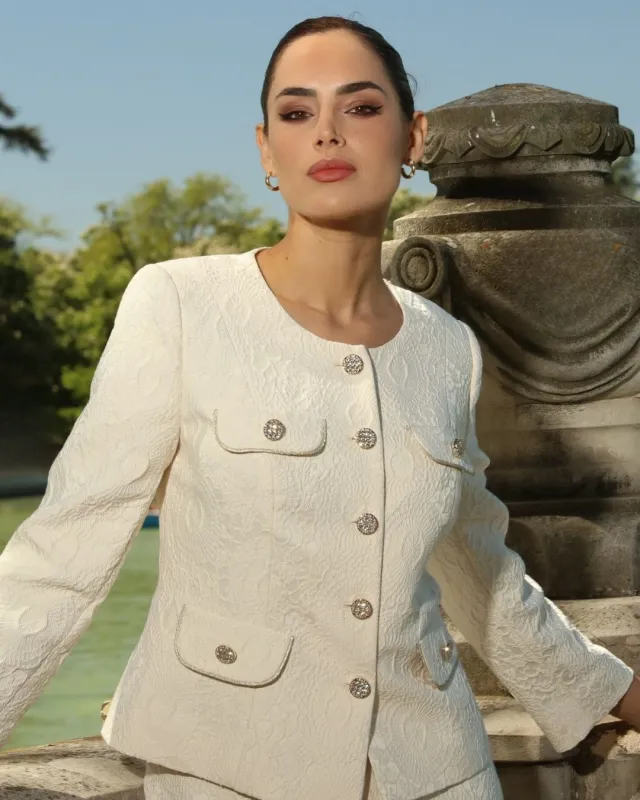 Alexa Vanilla Elegancka Garsonka z Żakardu