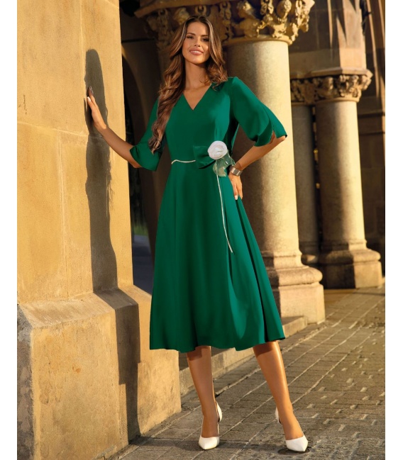 Taylor Kamel Elegant Women's Set