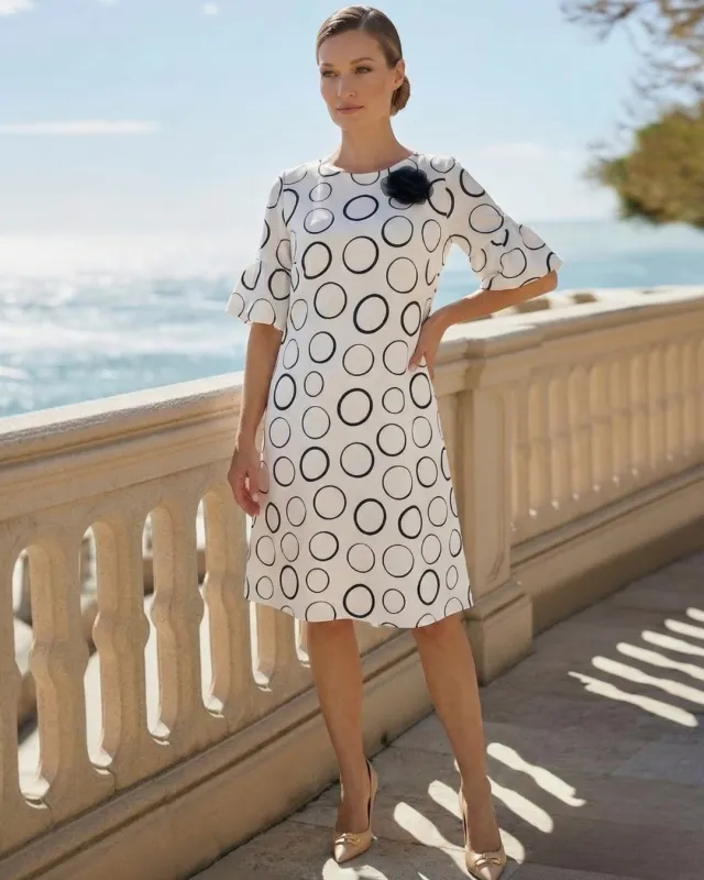 Ala Koła Elegancka Sukienka do Kolan