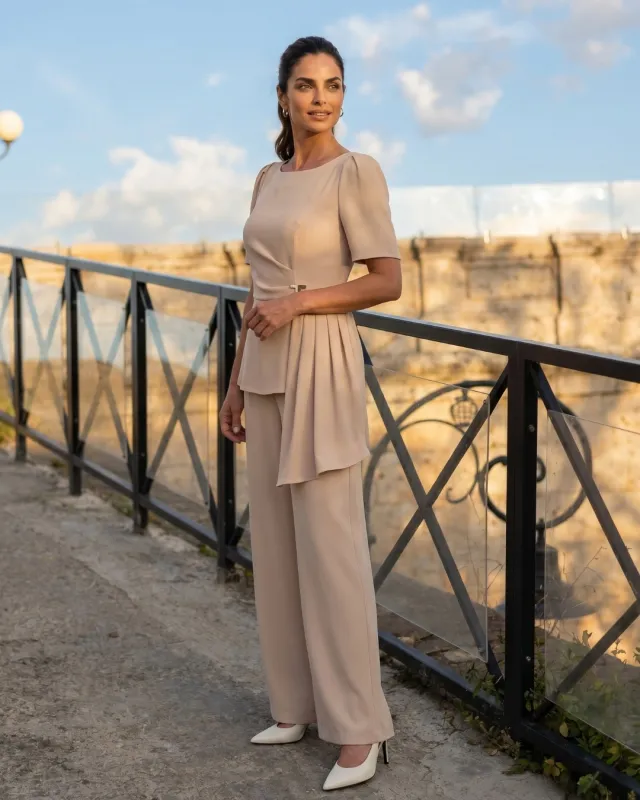 Konstancja Stylowy Komplet w Eleganckim Beżowym Kolorze