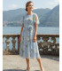Chiffon-Midikleid mit Blumenmuster und Rose in der Taille