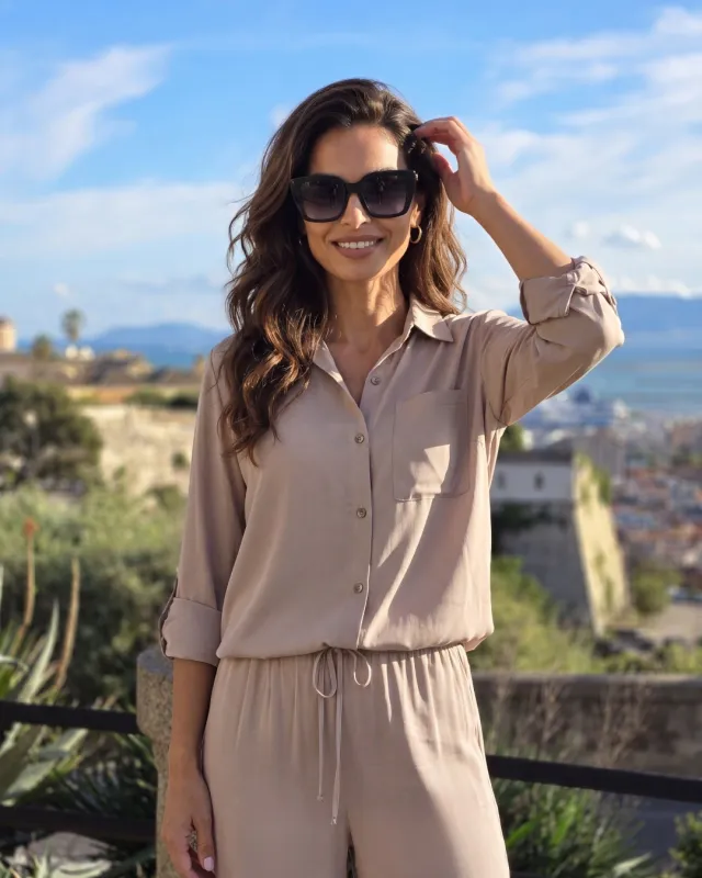 Beiges Set aus Modal – Oversize-Hemd und Hose