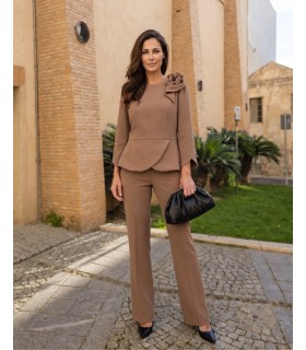 Set elegant maro pentru damă cu pantaloni