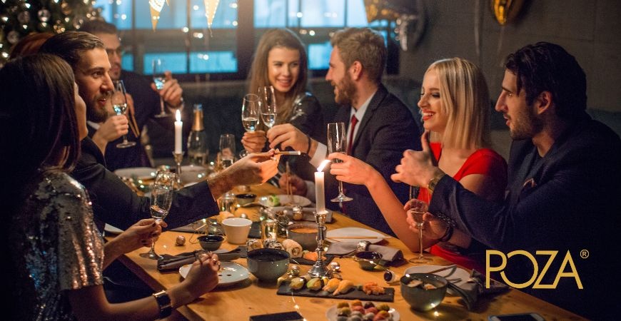 Wigilijny dress code: wybierz idealny strój na świąteczną imprezę firmową